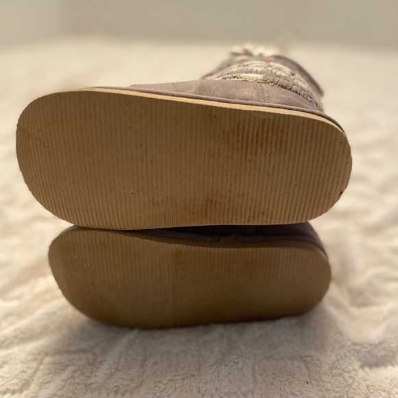 Gymboree Fair Isle Sparkle Sweater Boots - Picture 5 of 9